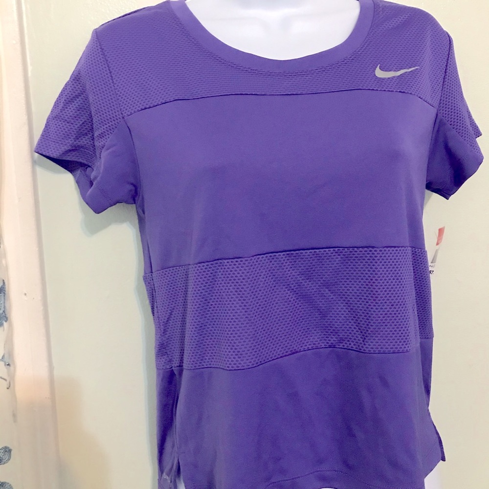 🎈Nike Dri Fit purple short sleeve tee